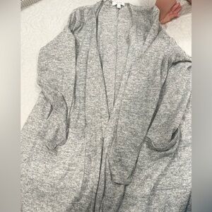 LuLaRoe Medium Thick Gray Sarah Sweater